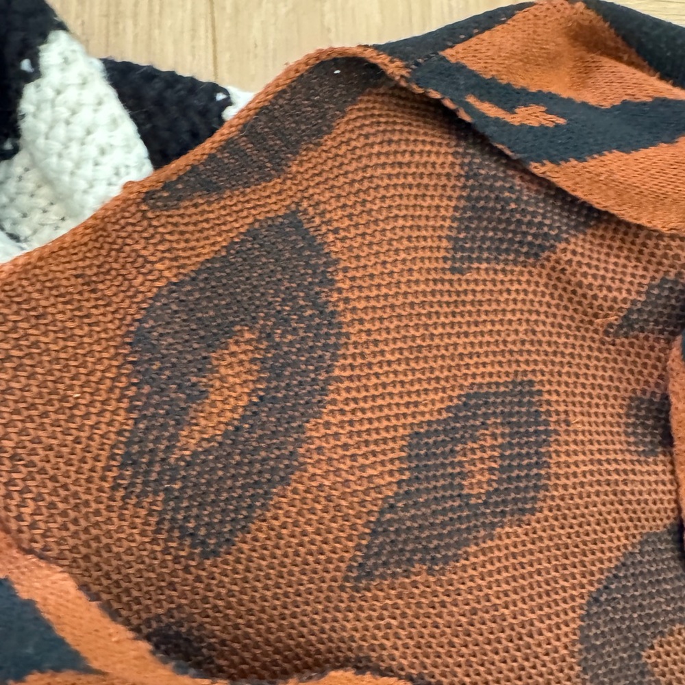 3 fall sweaters - Picture 4 of 9